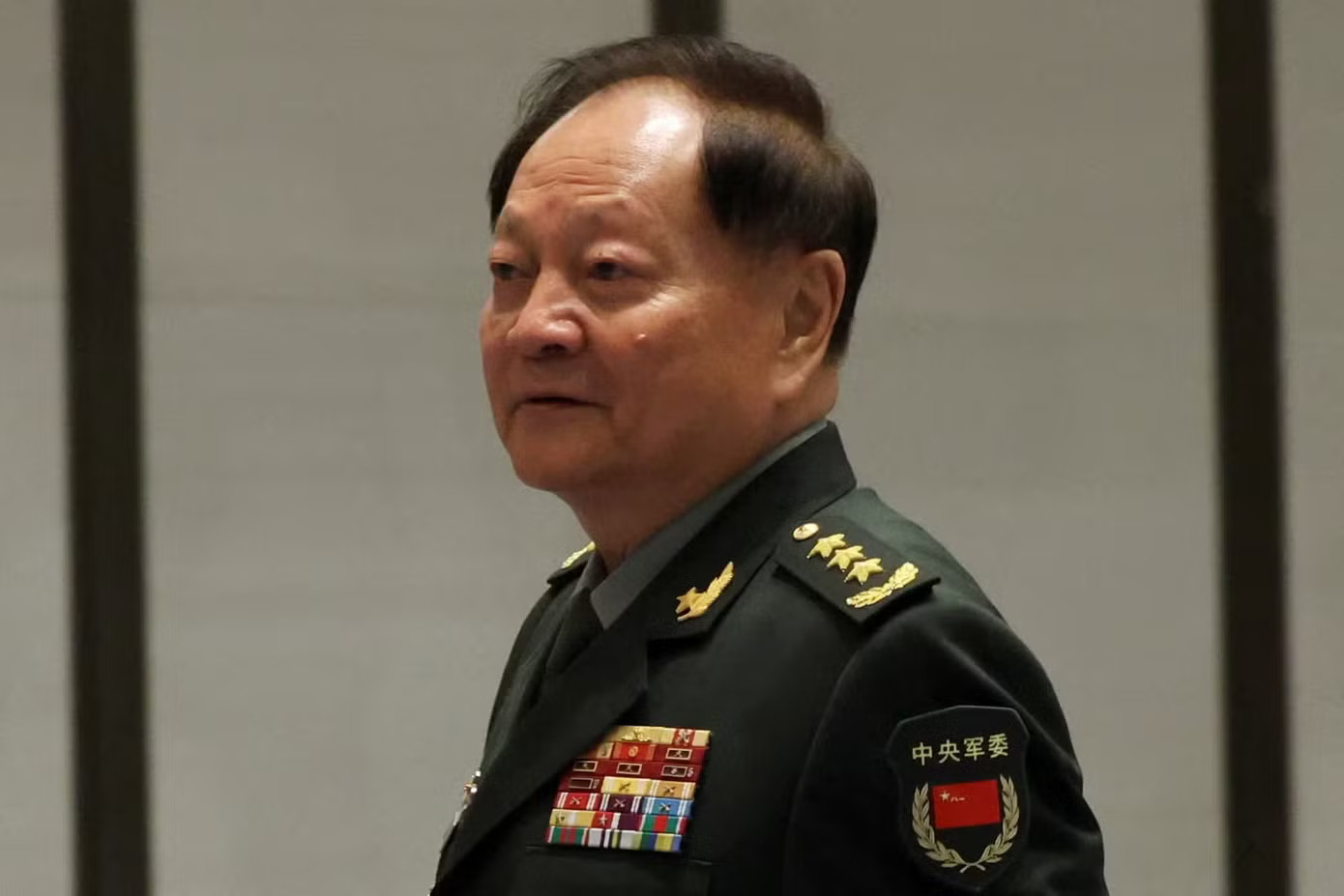 Trung Quốc khai trừ Đảng, tước quân tịch hai cựu quan chức cấp cao - Ảnh 1.