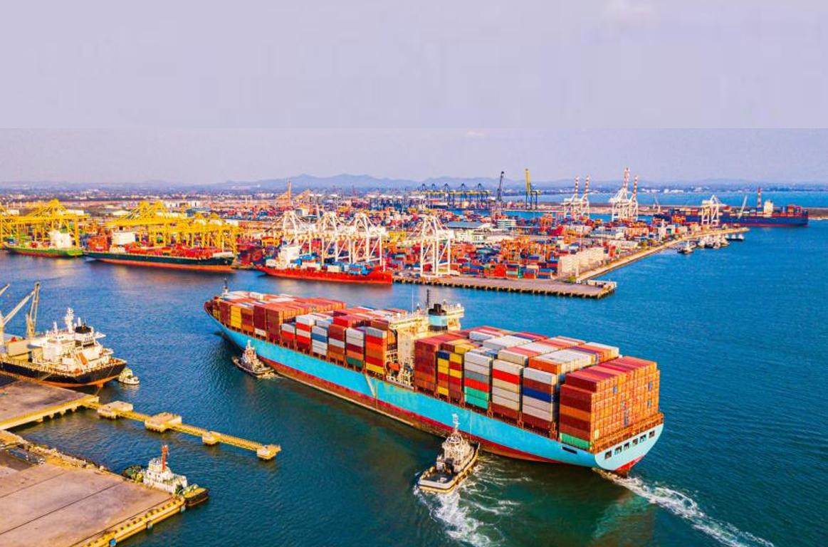 Việt Nam đón tin vui lớn: Xuất nhập khẩu vượt 825 tỷ USD, một nhóm hàng công nghệ chiếm ưu thế Việt Nam đón tin vui lớn: Xuất nhập khẩu vượt 825 tỷ USD, một nhóm hàng công nghệ chiếm ưu thế