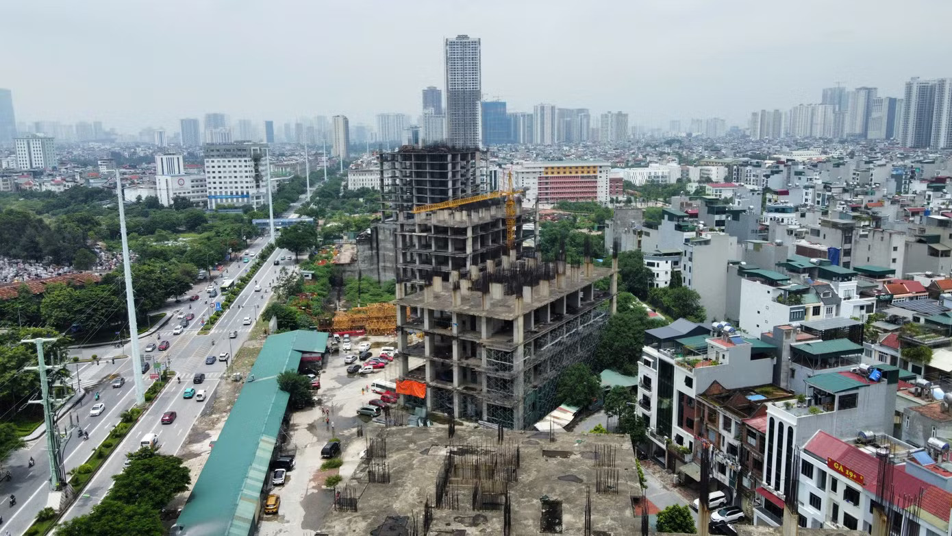 Đề xuất thí điểm Nhà nước mua lại dự án nhà ở 'mắc kẹt': Giảm áp lực giá nhà? - Ảnh 1.