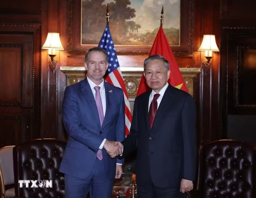 Tổng Bí thư, Chủ tịch nước Tô Lâm tiếp Đại sứ Jamieson Greer, Trưởng Đại diện Thương mại Mỹ (USTR). (Ảnh: Thống Nhất/TTXVN) Tổng Bí thư, Chủ tịch nước Tô Lâm tiếp Trưởng Đại diện Thương mại Mỹ - Ảnh 1.