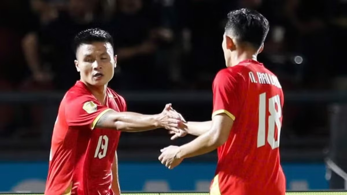 Quang Hải chơi nổi bật trong 2 trận chung kết ASEAN Cup 2026 Thủ quân Quang Hải bất ngờ thông báo rút khỏi đội tuyển Việt Nam - Ảnh 2.