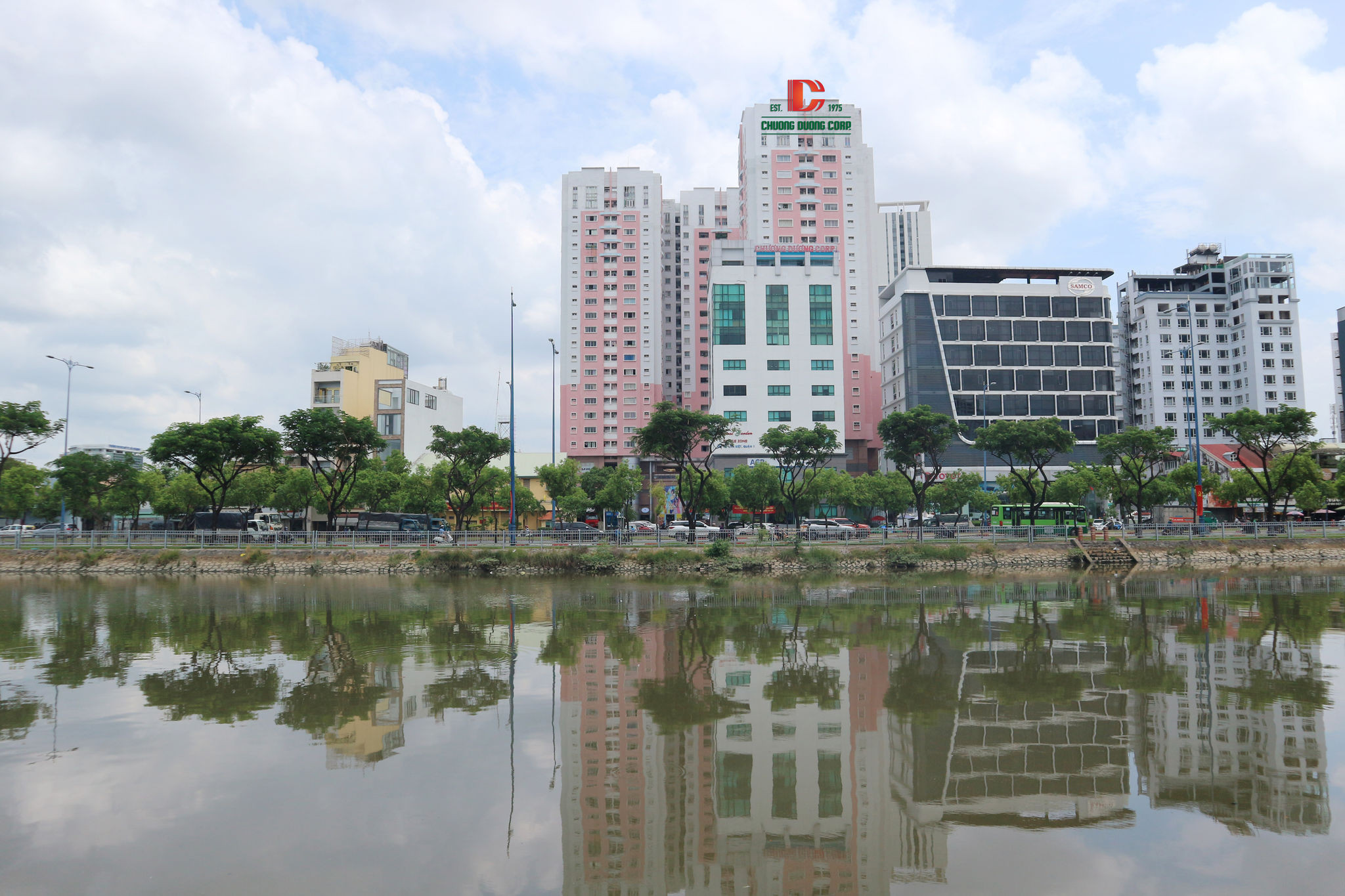 khu-phuc-hop-central-garden-q1.jpg
