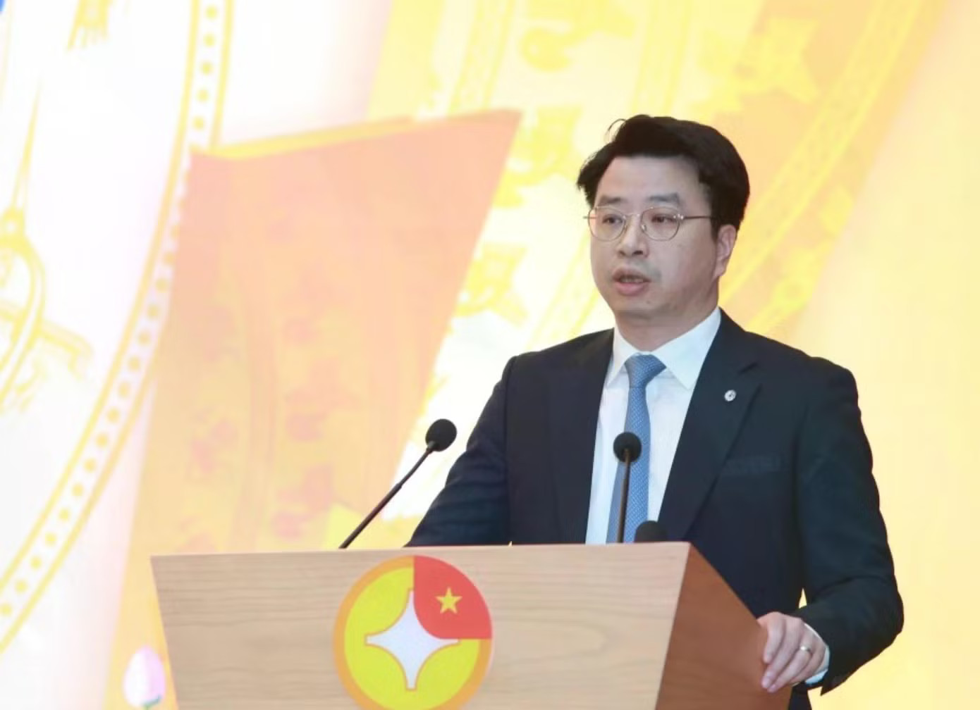 Thấy gì từ việc điều động, bổ nhiệm cán bộ ở Trung ương và địa phương vừa qua? - Ảnh 2.