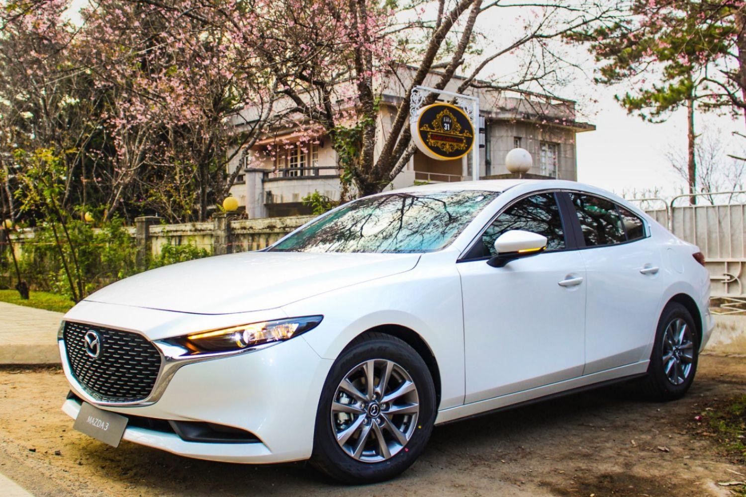 mazda3_1790095793.jpg