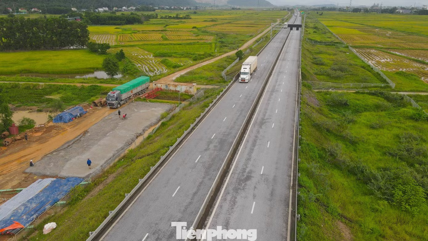 Lượng xe đi cao tốc qua Thanh Hóa, Nghệ An, Hà Tĩnh bất ngờ giảm - Ảnh 6.