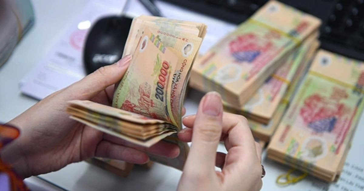 Lương tối thiểu dự kiến là 5,7 triệu đồng/tháng