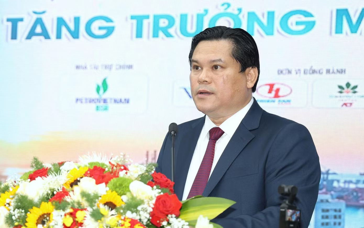 ong-tran-phuoc-hien90213836226-2230810895458754284-g6086205764712109935-5a66c5a1974fee32edc7baad398335ec-6837.avif