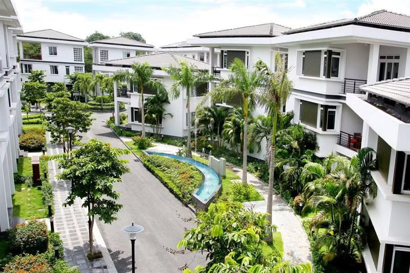 Khu dân cư Hà Đô ở phường Cát Lái do Công ty CP Tập đoàn Hà Đô làm chủ đầu tư phải rà soát trước khi cấp sổ. TPHCM tháo gỡ vướng mắc, cấp sổ cho hàng trăm căn nhà ở liền kề - Ảnh 2.