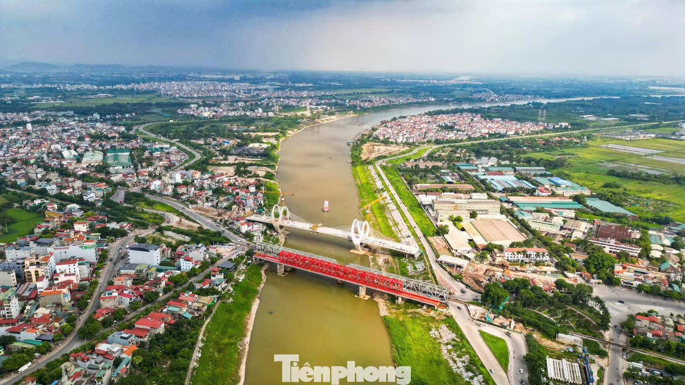 Hà Nội: Diện mạo cầu Đuống mới vừa hợp long - Ảnh 1.