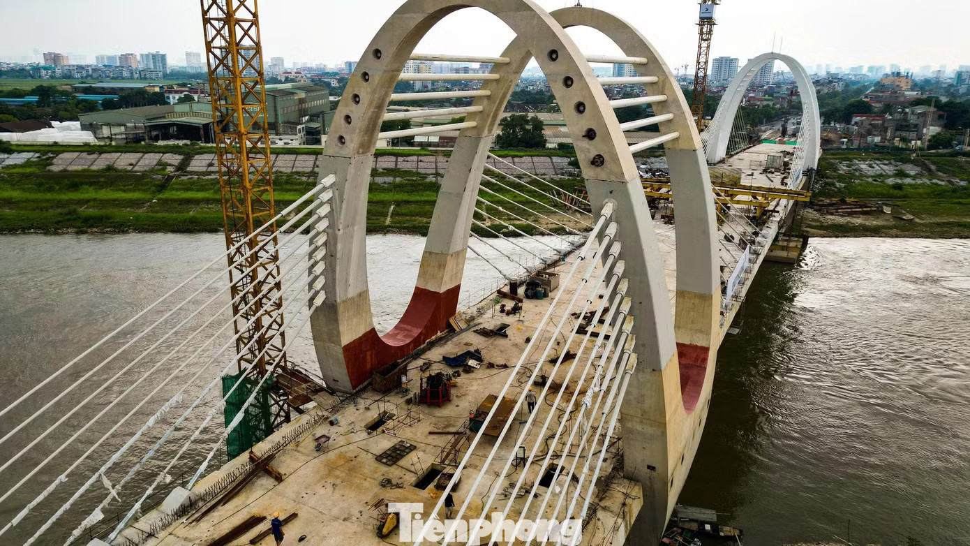 Hà Nội: Diện mạo cầu Đuống mới vừa hợp long - Ảnh 3.