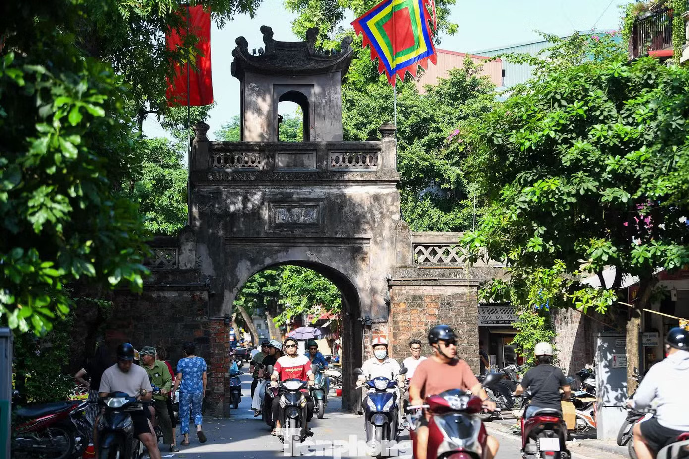 Miền Bắc đón nắng thu từ ngày 26-29/9. Miền Bắc nắng thu đẹp trước khi đón mưa rào - Ảnh 1.