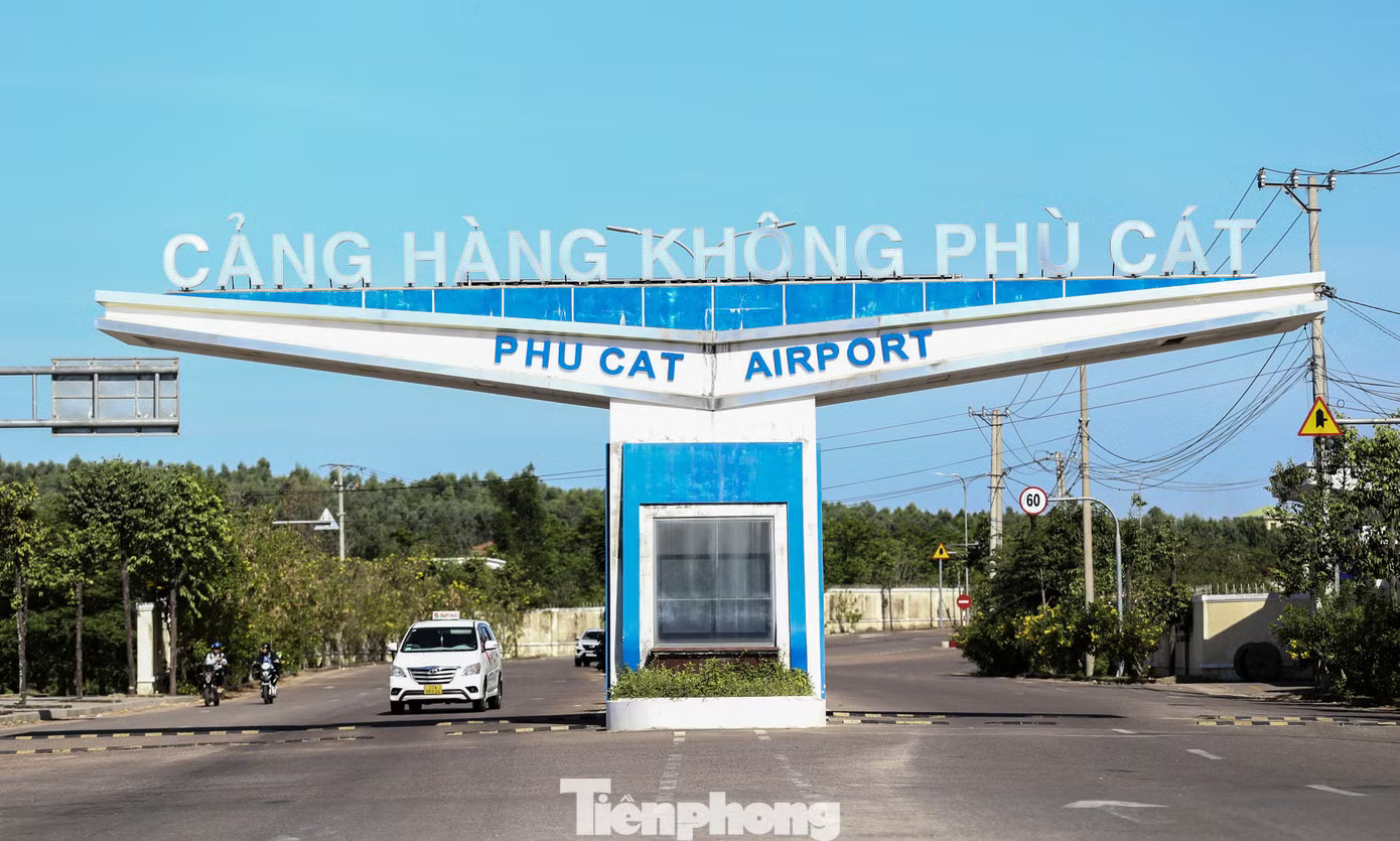 Nhiều bất cập tại ga quốc tế sân bay Phù Cát - Ảnh 1.