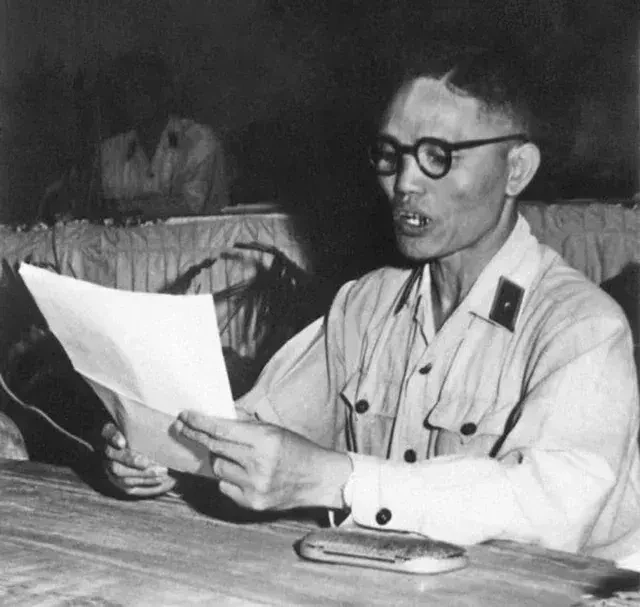 Vị tướng trẻ nhất trong lịch sử Quân đội nhân dân Việt Nam, là Thiếu tướng khi mới 30 tuổi, được Bác Hồ đích thân đặt tên
