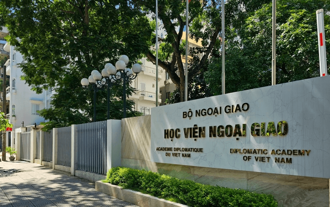 hv-ngoai-giao-1_1790586147.png