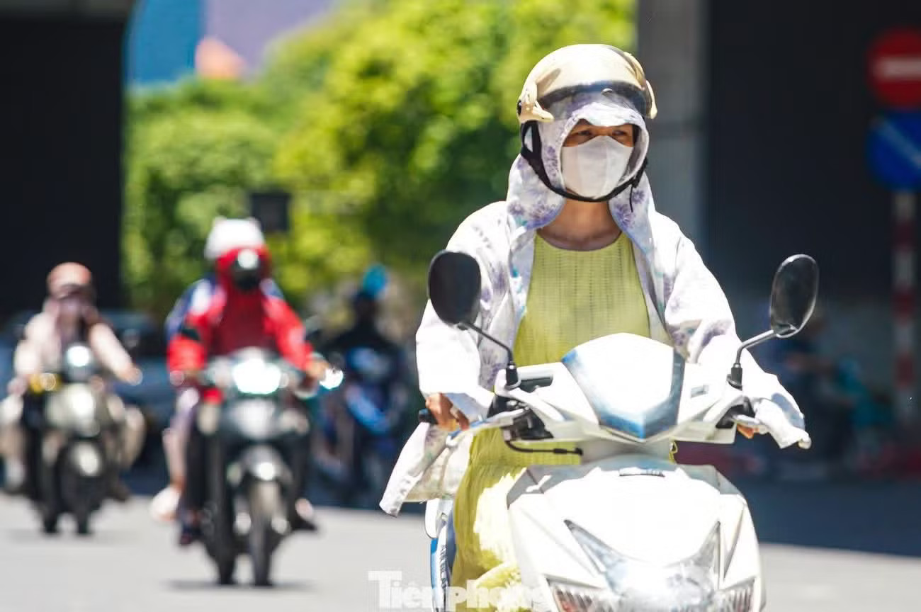 Miền Bắc duy trì nền nhiệt cao trong hôm nay (28/9). Miền Bắc oi nóng trước khi đón không khí lạnh - Ảnh 1.
