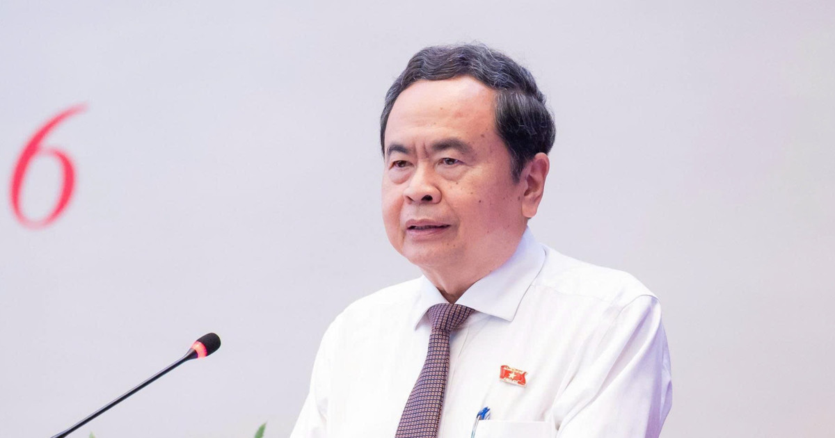 Chủ tịch Quốc hội: Không để gỡ một điểm nghẽn ở luật này lại tạo thêm một điểm nghẽn ở luật khác