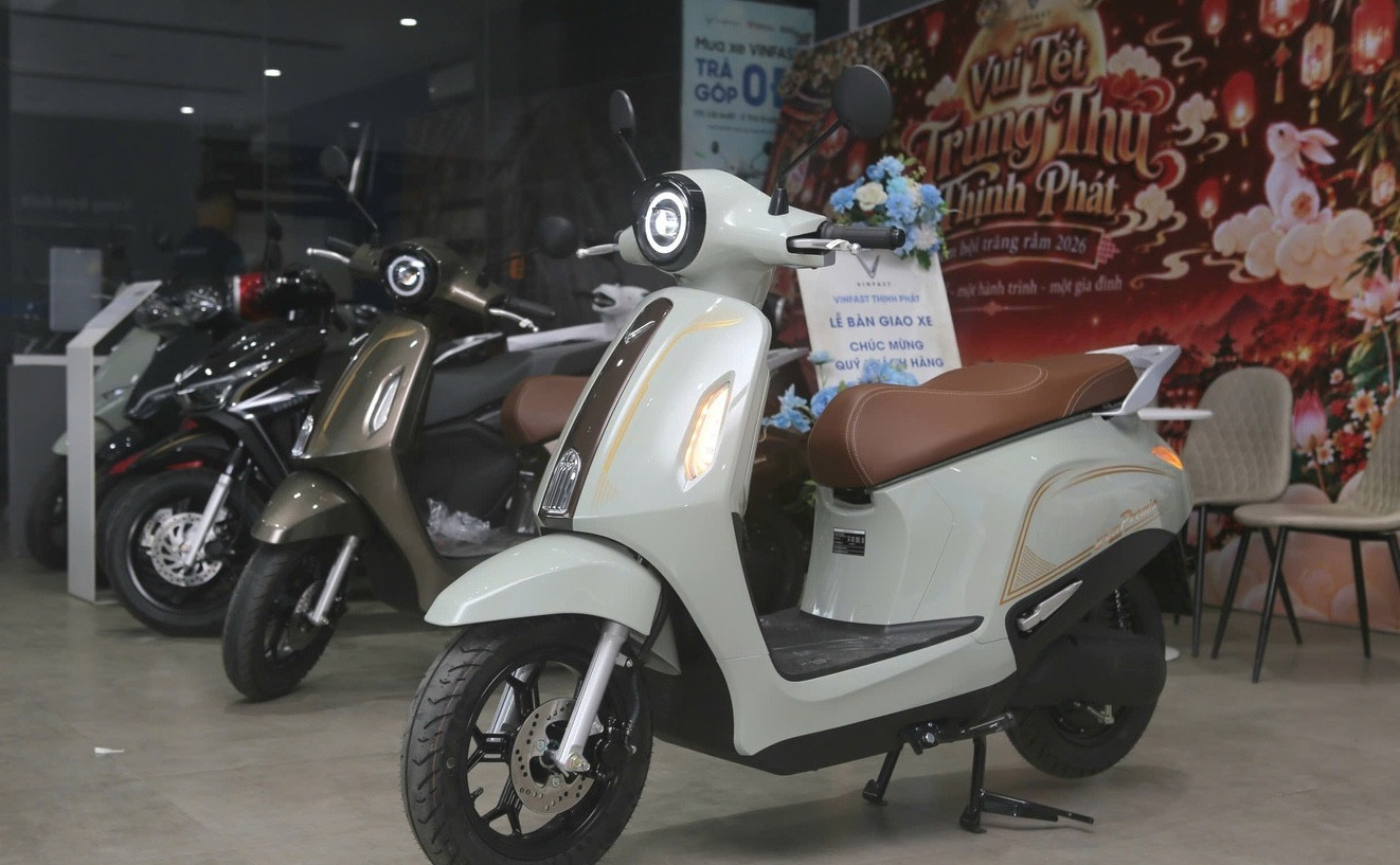 vf-xe-may-dien-1.jpg