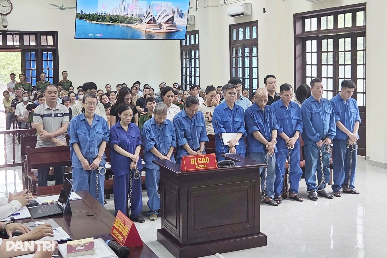 quang-canh-phien-toa-copy-1790739767995.webp
