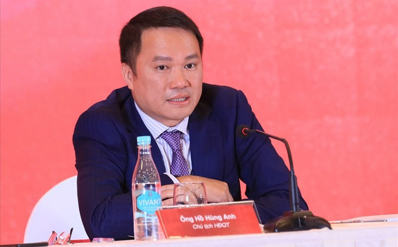 Chủ tịch Techcombank Hồ Hùng Anh chỉ ra thách thức khi đầu tư AI và cách thu hút nhân tài hàng đầu thế giới