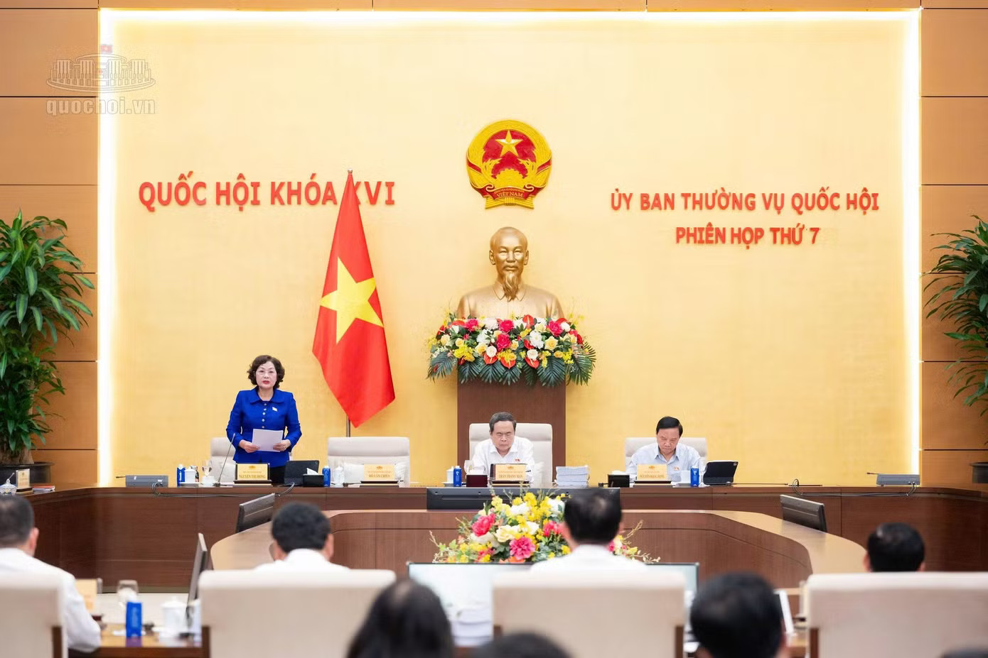 Chủ tịch Quốc hội Trần Thanh Mẫn và các Phó Chủ tịch Quốc hội tại phiên họp. (Ảnh: QH) Đề xuất bồi thường bằng đất ở, nhà ở tại chỗ cho người bị thu hồi đất - Ảnh 2.