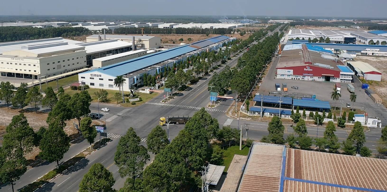 becamex-va-du-bao-tang-truong4.jpg
