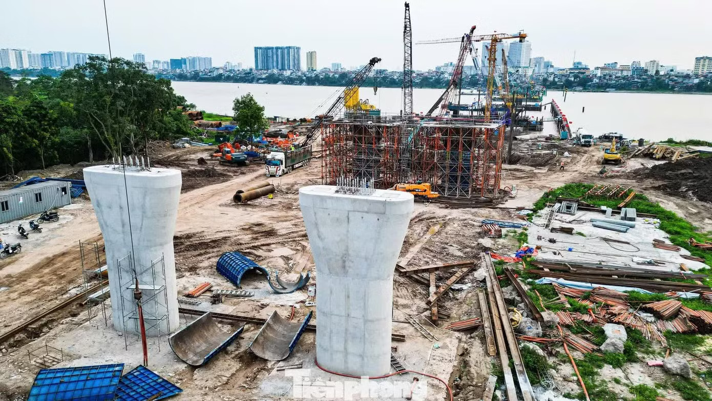 GRDP 9 tháng Hà Nội ghi nhận ngành xây dựng tăng 10,89%, trở thành một trong những ngành có tốc độ tăng trưởng cao. Hà Nội: 26.000 doanh nghiệp tạm dừng hoạt động - Ảnh 2.