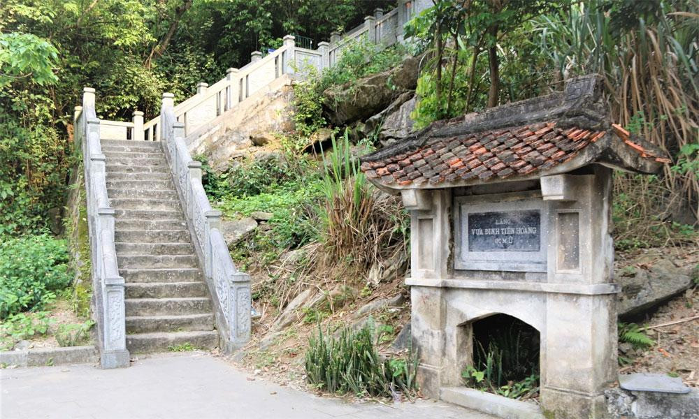dinhtienhoang_1791089750.jpg