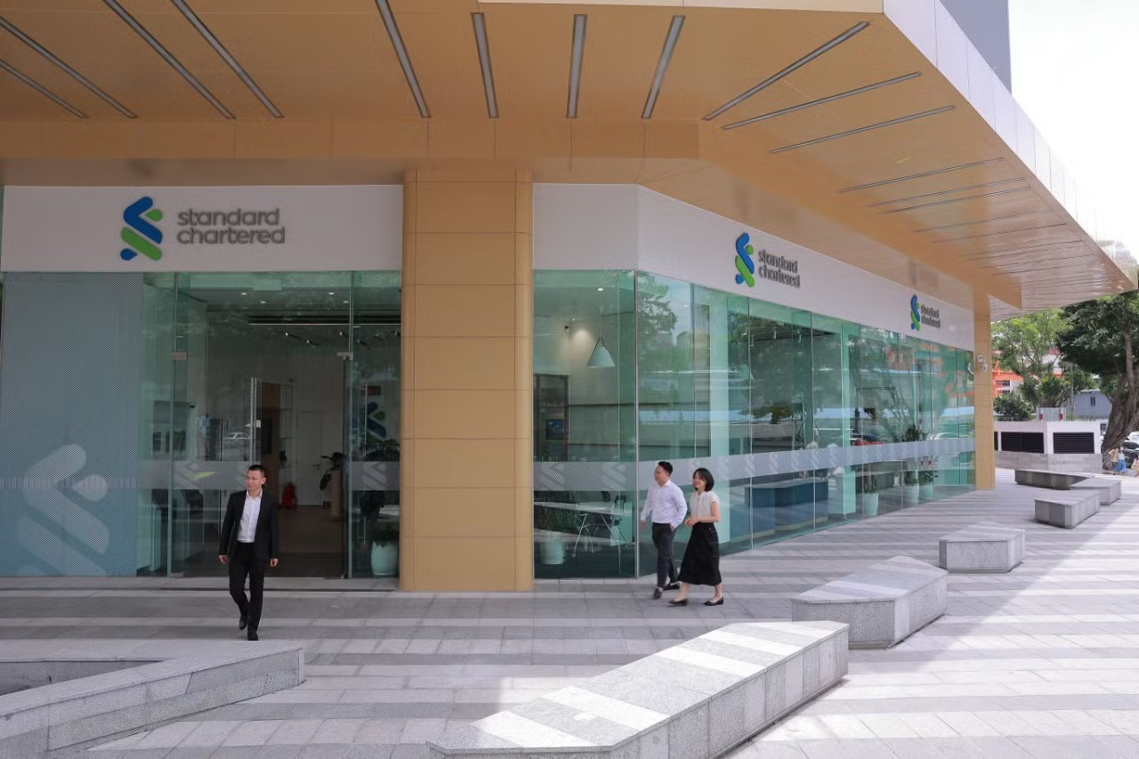 Standard Chartered dự báo tăng trưởng GDP năm 2026 ở mức 9,5%. Lý do các đơn vị đồng loạt nâng dự báo tăng trưởng GDP Việt Nam - Ảnh 1.