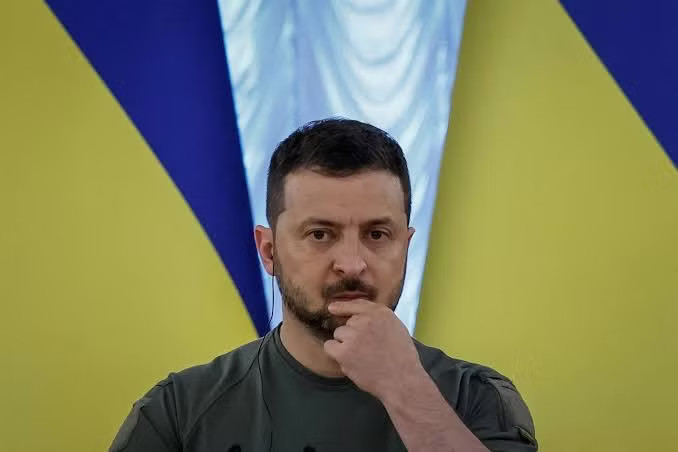 Tổng thống Ukraine Volodymyr Zelensky. (Ảnh: Reuters) Mỹ sẽ đàm phán với Nga và Ukraine trong tháng 10? - Ảnh 1.