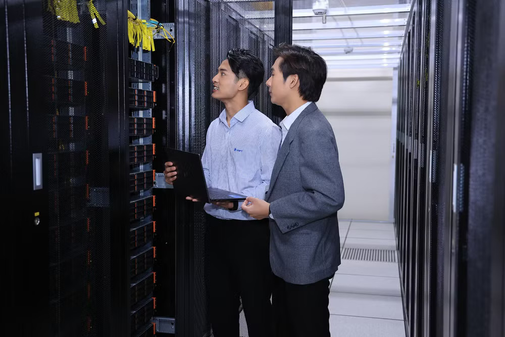 Các ngành kinh tế số hiện thu hút khoảng 1,6 triệu lao động, chiếm hơn 3% tổng số người có việc làm. Ảnh minh họa: VNPT. Kinh tế tăng trưởng cao, thu nhập của người lao động thế nào? - Ảnh 2.