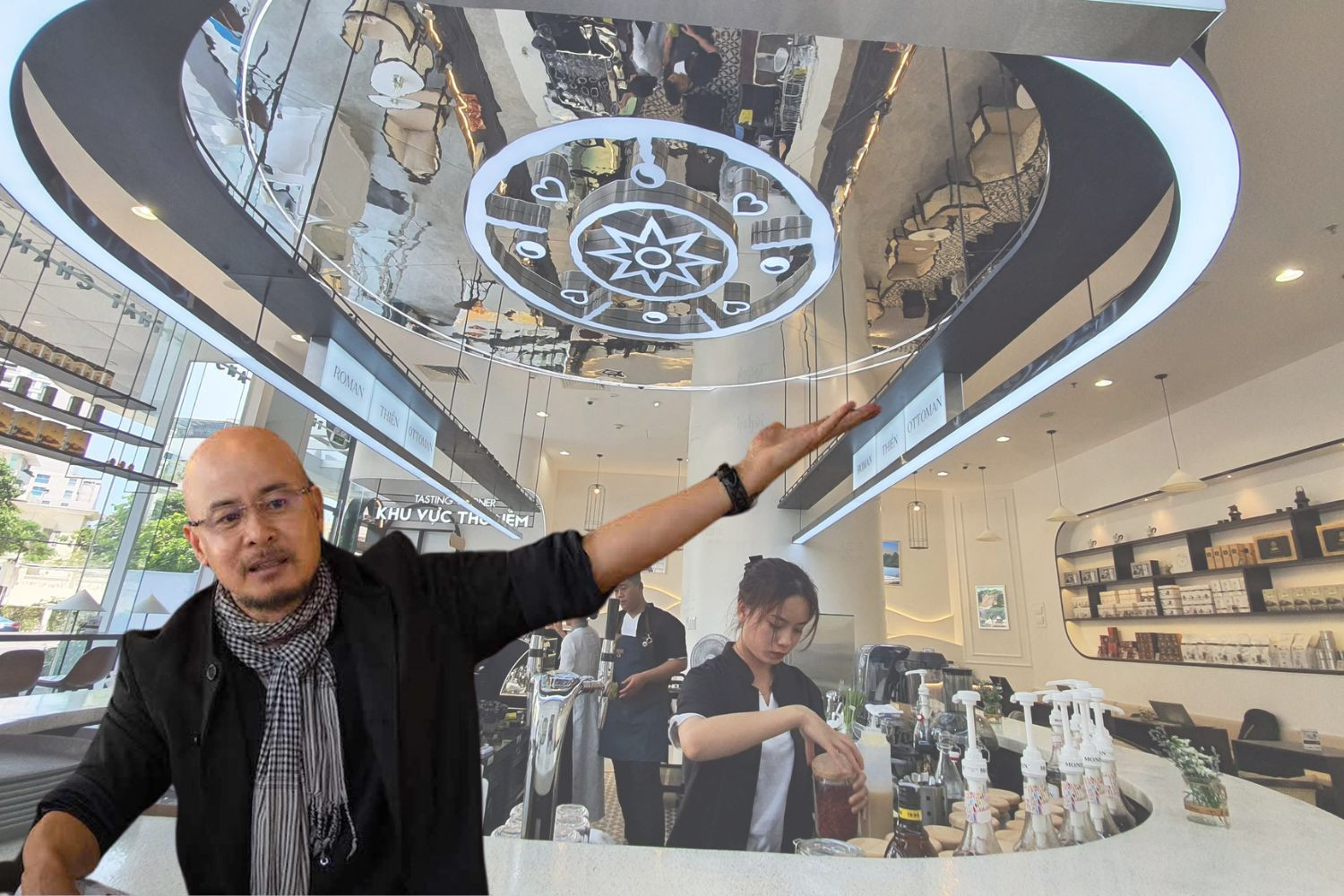 Bên trong một cửa hàng Cafe Trung Nguyên