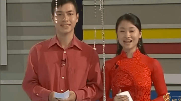 Kiều Anh và MC Đặng Quốc Hiệp từng tạo thành cặp dẫn chương trình ăn ý tại 