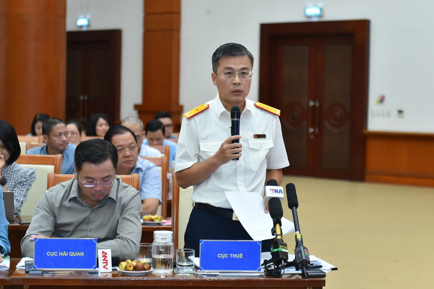 Ông Lê Long - Phó Cục trưởng Cục Thuế. Ảnh: Trần Nam. Hàng nghìn người bị mạo danh lập doanh nghiệp, Bộ Tài chính nói gì? - Ảnh 2.