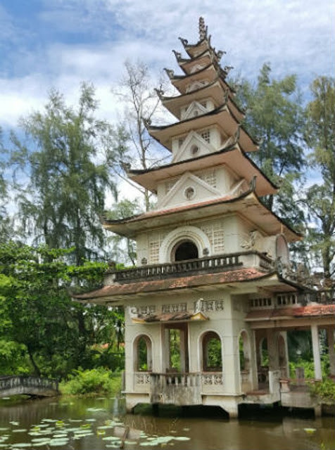 Tâm sáng, lòng son