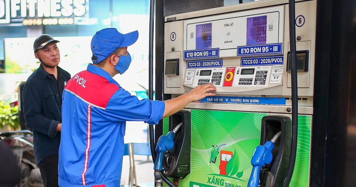 Doanh nghiệp tự định giá xăng dầu: Cơ chế giám sát ra sao?