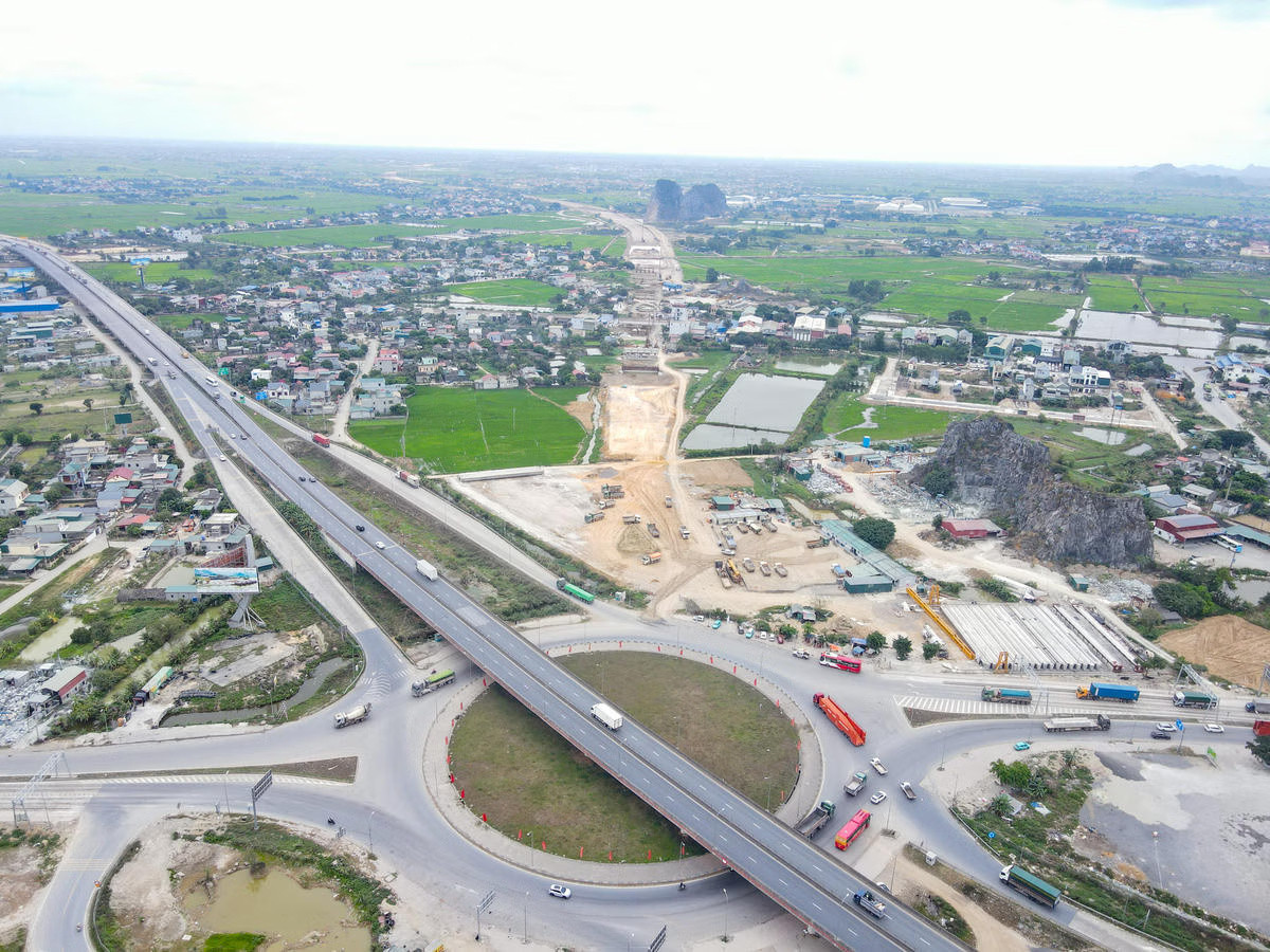 cao-toc-ninh-binh.jpg