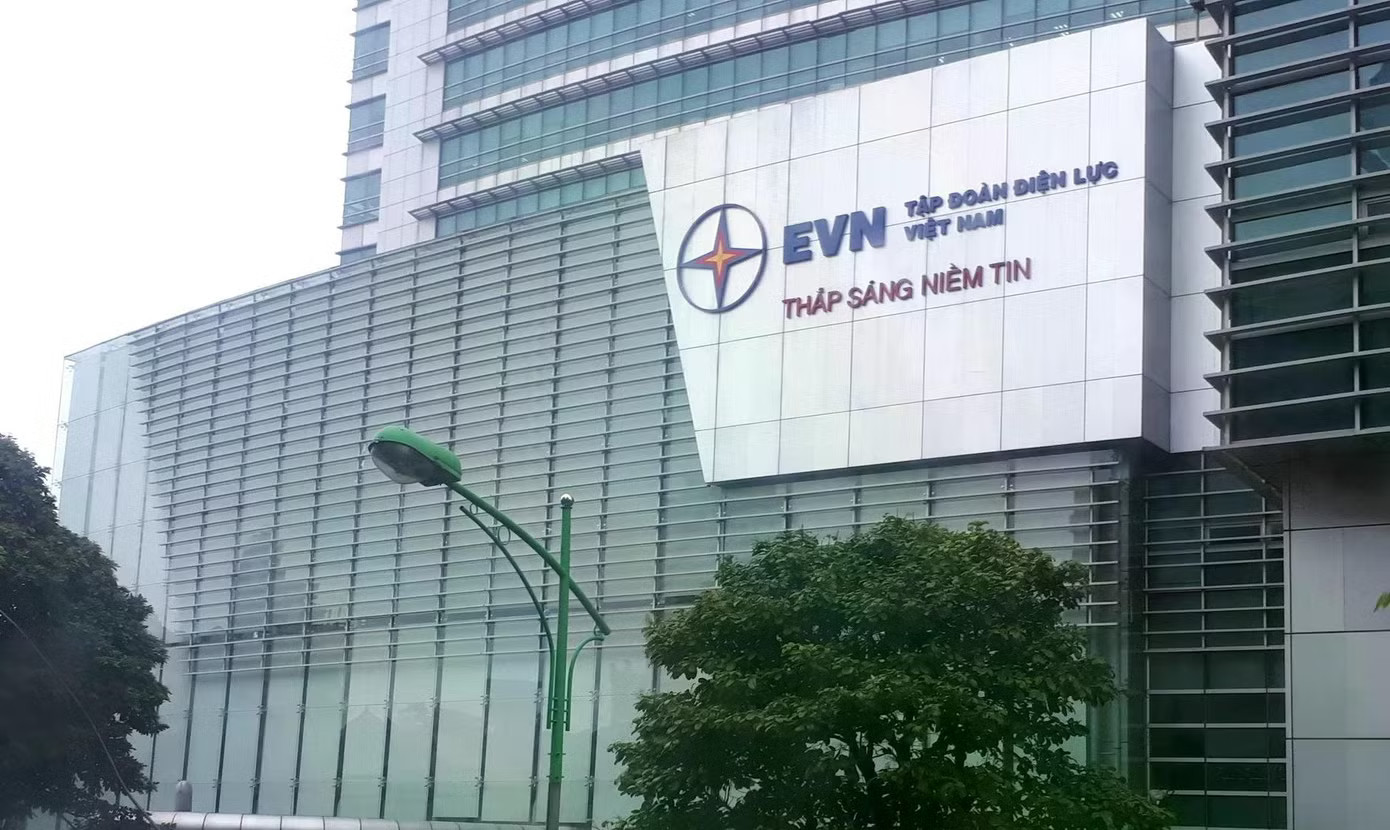 Phương án tái cơ cấu EVN, Bộ Tài chính đề xuất từng bước, thận trọng. Tái cơ cấu EVN: Hai bộ vênh nhau về lộ trình tách truyền tải, bán lẻ - Ảnh 1.