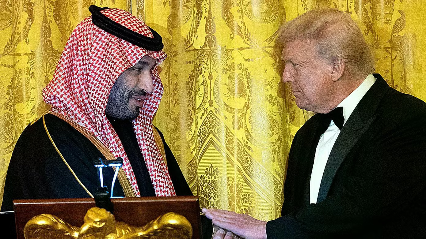Tổng thống Trump: Mỹ cân nhắc tham chiến cùng Ả-rập Xê-út để đối phó Houthi - Ảnh 1.