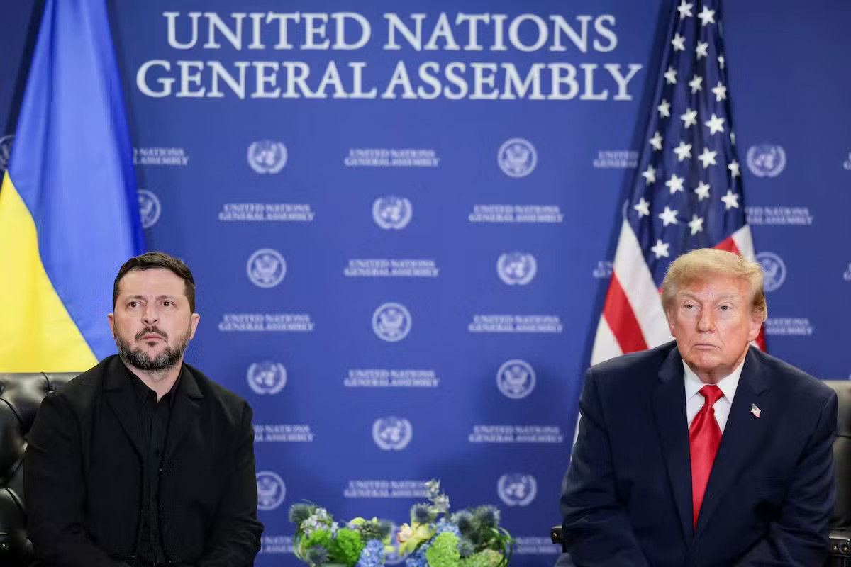 Tổng thống Mỹ Trump chật vật tìm 'lối thoát chính trị' trước cuộc bầu cử giữa nhiệm kỳ - Ảnh 1.