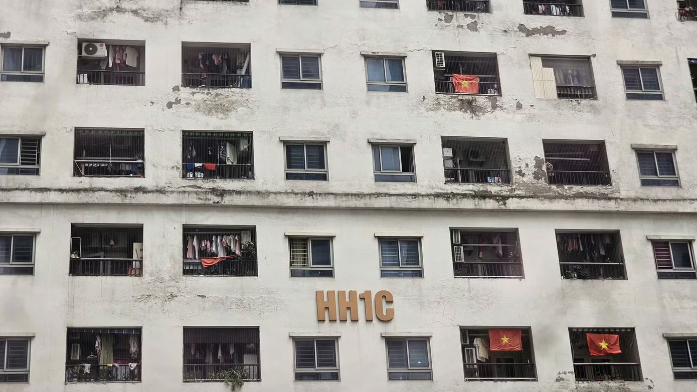 Hơn 10 năm về ở nhưng dự án vẫn chưa được cấp giấy chứng nhận khiến người dân bức xúc. Hiện trạng loạt dự án chung cư sai phạm của Tập đoàn Mường Thanh trước kế hoạch xử lý - Ảnh 7.