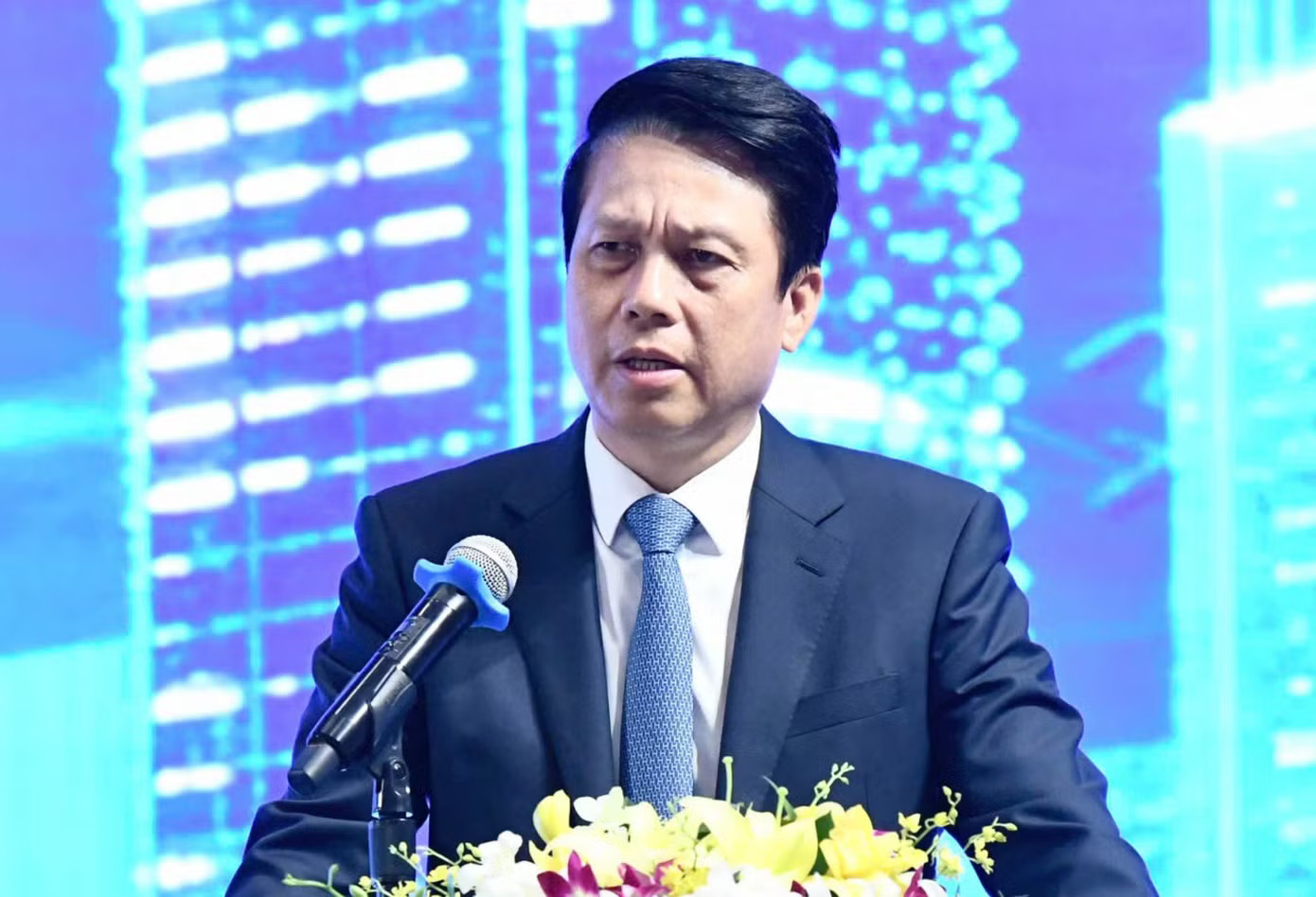 Phó Thống đốc kể người nhà làm thủ tục xuất viện xong phải... nhập viện luôn - Ảnh 2.