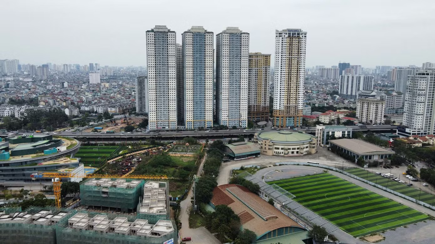 Trong danh sách 12 dự án liên quan đến Tập đoàn Mường Thanh còn có CT11 và CT12 thuộc Khu đô thị Kim Văn - Kim Lũ; CT5 Tân Triều, Khu nhà ở Xa La. Hiện trạng loạt dự án chung cư sai phạm của Tập đoàn Mường Thanh trước kế hoạch xử lý - Ảnh 13.