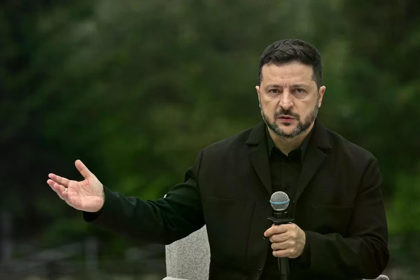 Tổng thống Zelensky tuyên bố Ukraine sẽ nối lại các cuộc tấn công vào các nhà máy lọc dầu của Nga - Ảnh 1.