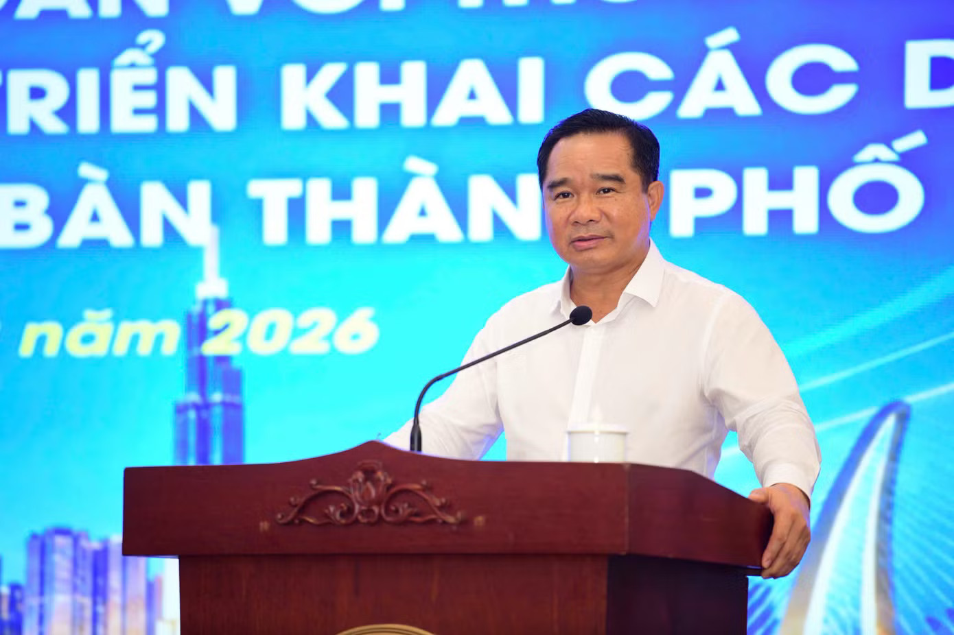 Chủ tịch UBND TPHCM Nguyễn Văn Được phát biểu tại hội nghị. (Ảnh: Quang Định) TPHCM đặt mục tiêu thu 1 triệu tỷ đồng trong năm 2026 - Ảnh 1.