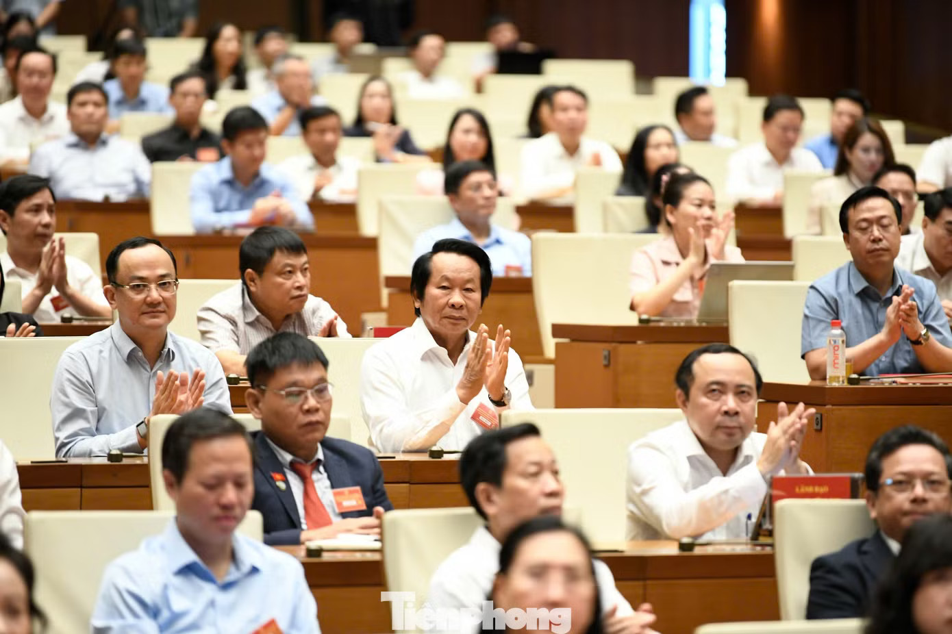 Đảng viên là công chức, viên chức được tham gia hoạt động đầu tư kinh doanh thế nào? - Ảnh 3.