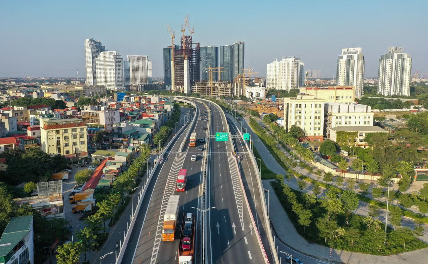 GDP tăng cao, vì sao túi tiền người dân vẫn ‘mỏng’? - Ảnh 2.