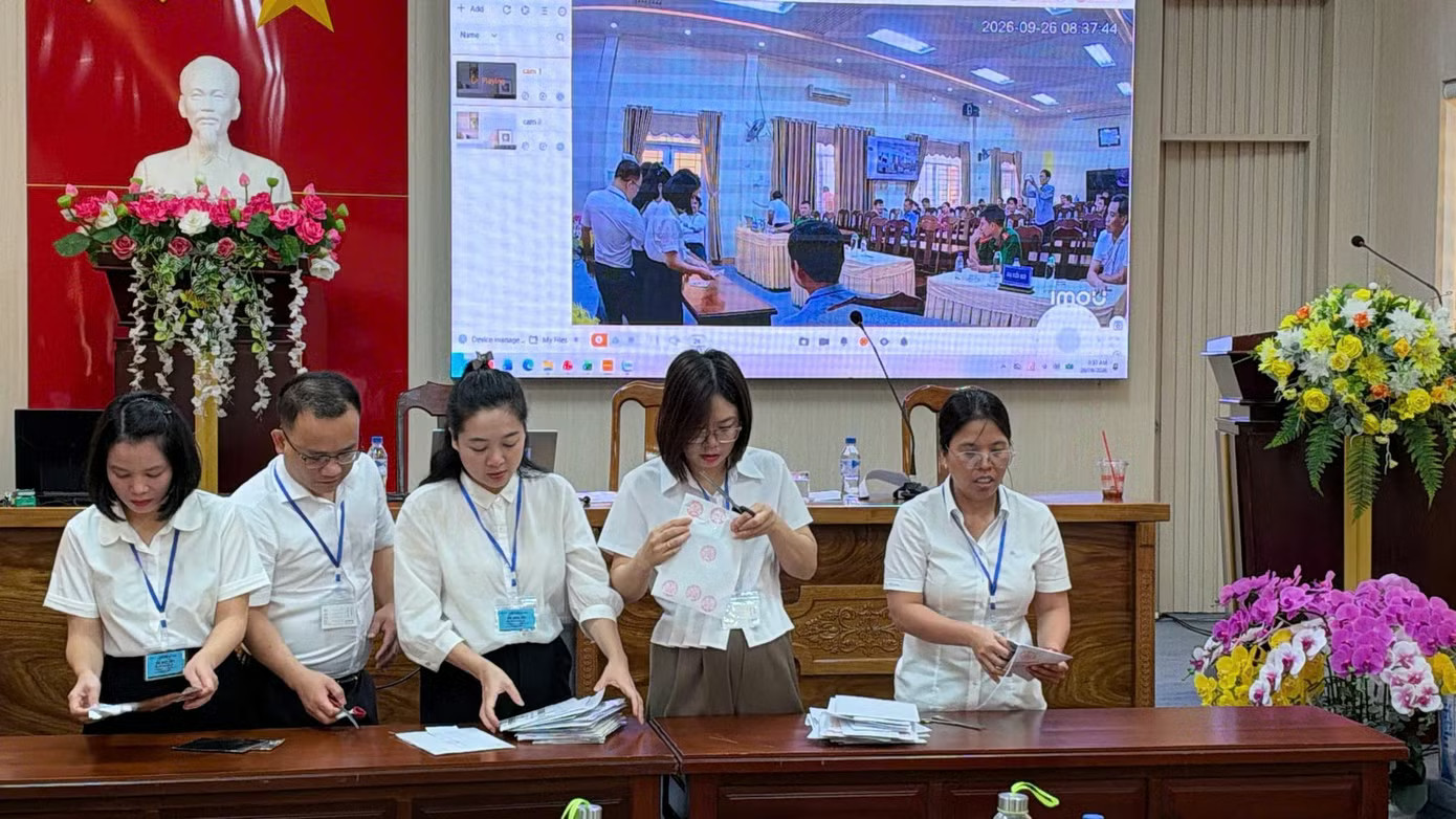 Trúng đấu giá mỏ cát hơn 1 triệu đồng/m³, doanh nghiệp nói 'nhầm' và chấp nhận bỏ cọc - Ảnh 2.