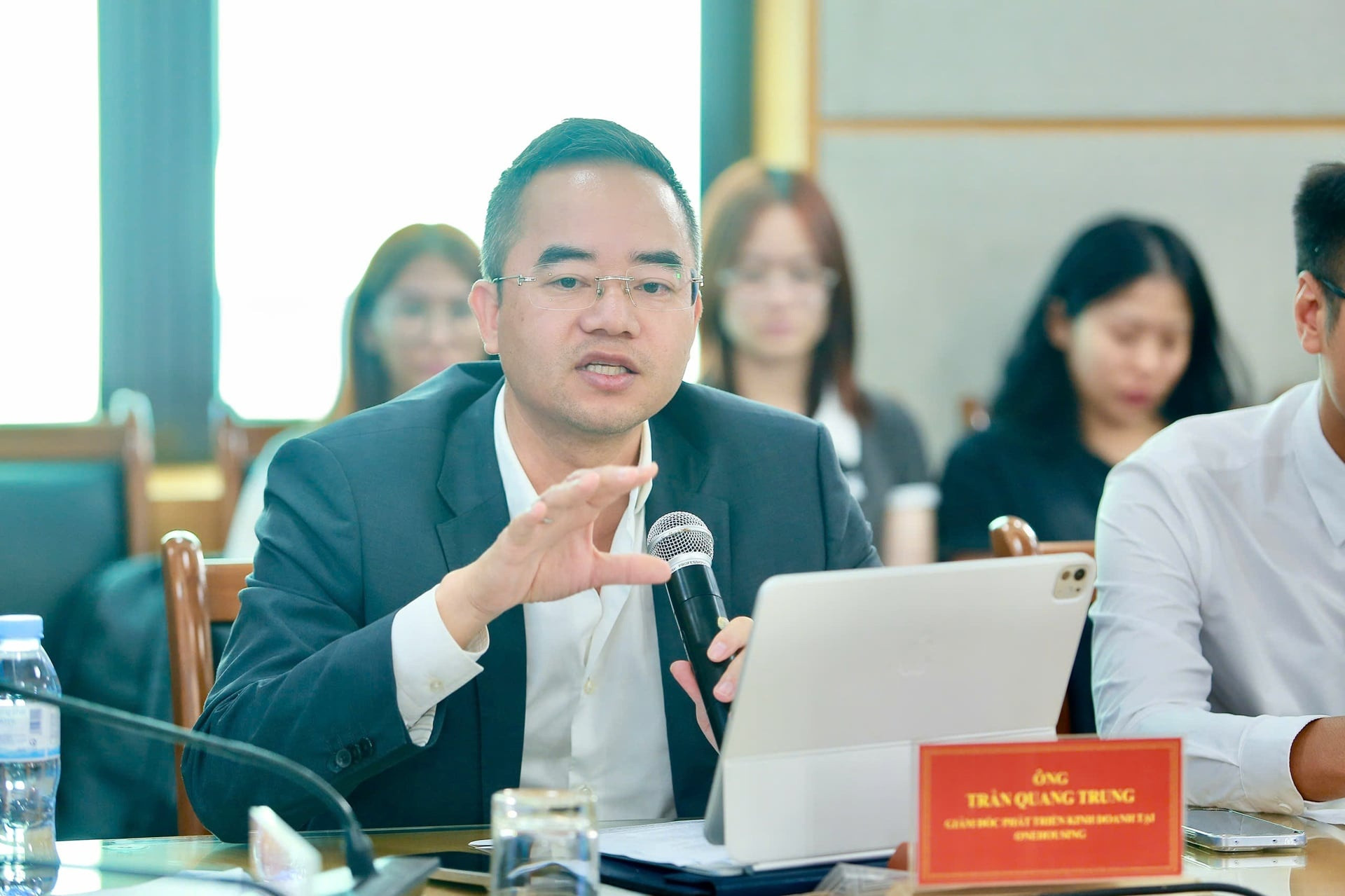 hoi-thao-13-1058.jpg