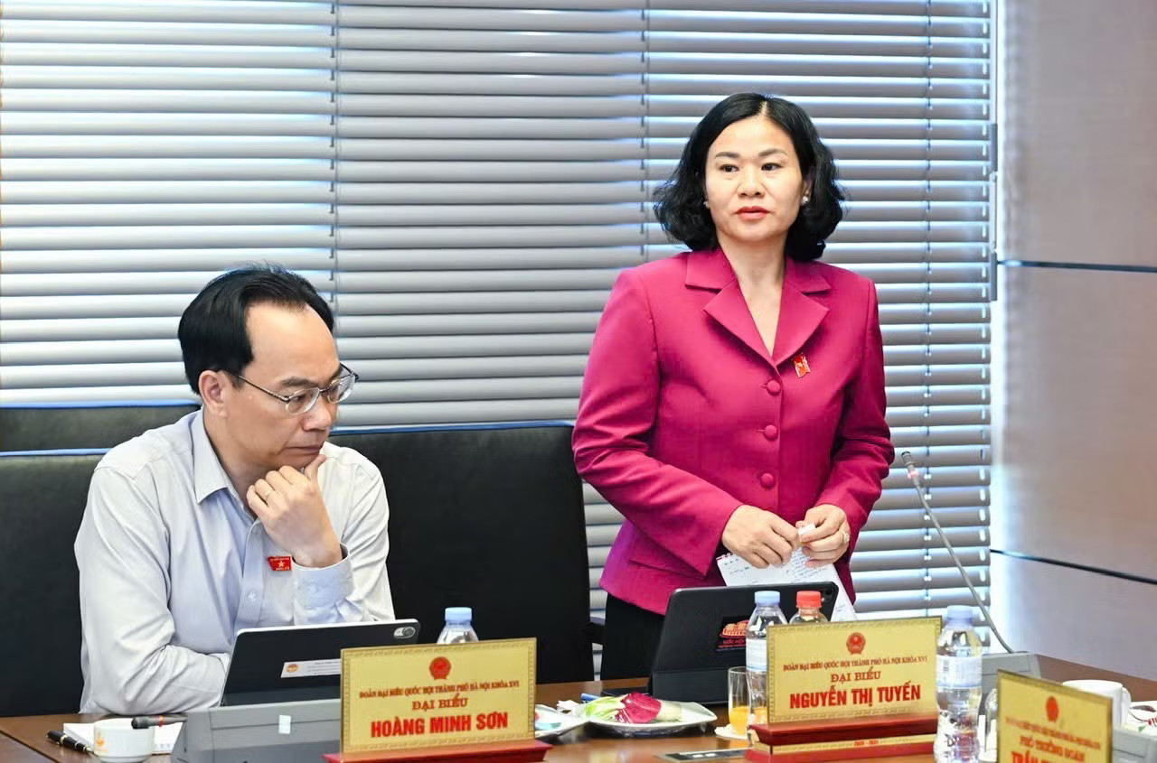 Bà Nguyễn Thị Tuyến - Phó Bí thư Đảng ủy Chính phủ. Ảnh: QH. Bí thư TPHCM muốn thưởng Tết ngay tháng 11 - Ảnh 2.