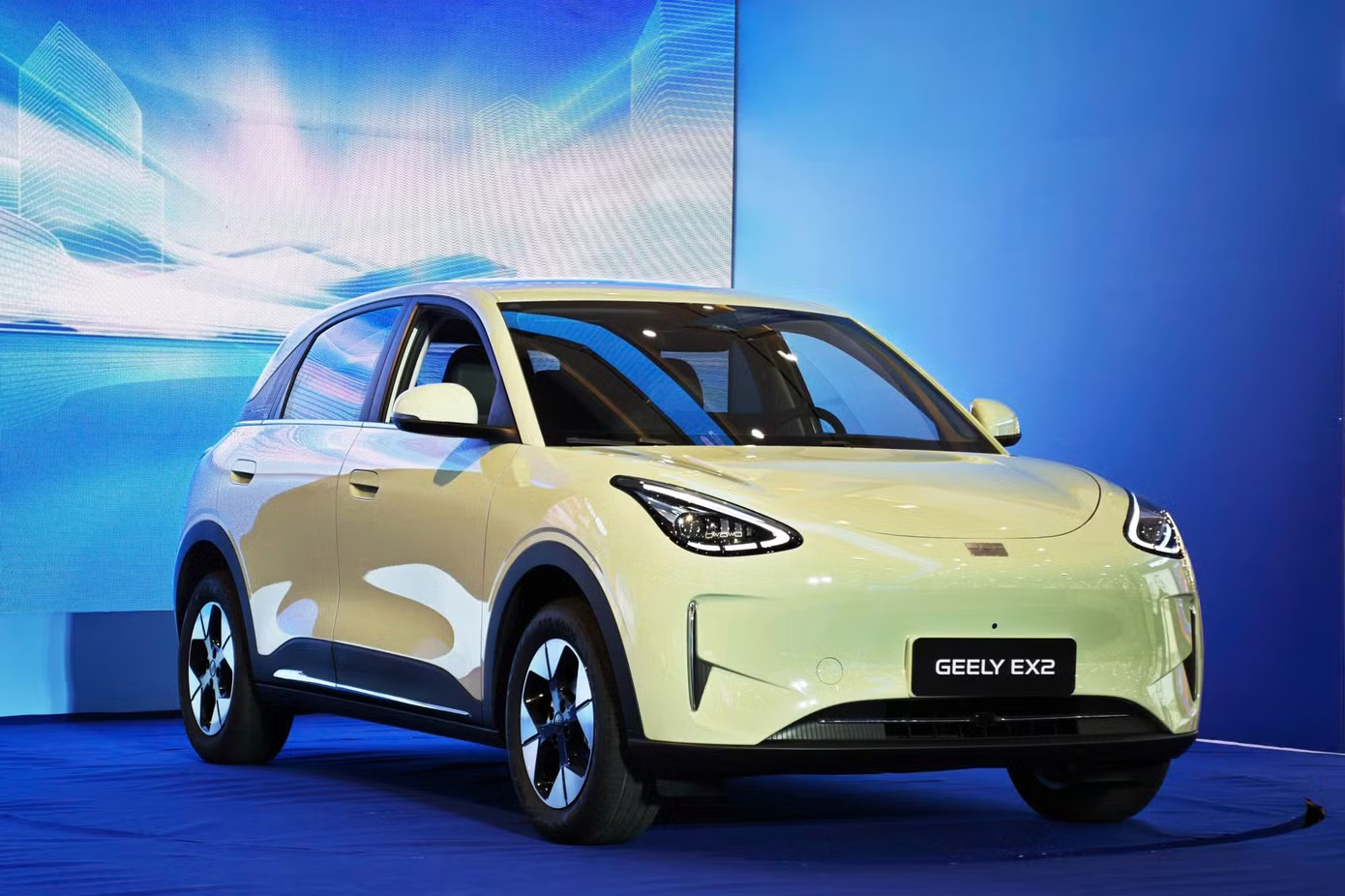 Những mẫu xe chủ lực doanh số của các hãng tại Việt Nam - Ảnh 13.